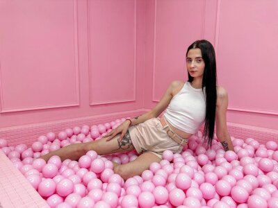 ArabellaBlak 👵 nude webcam chat