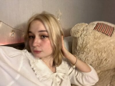 Sophia_nauglty - Stripchat Teen Lovense Cam2cam Girl 