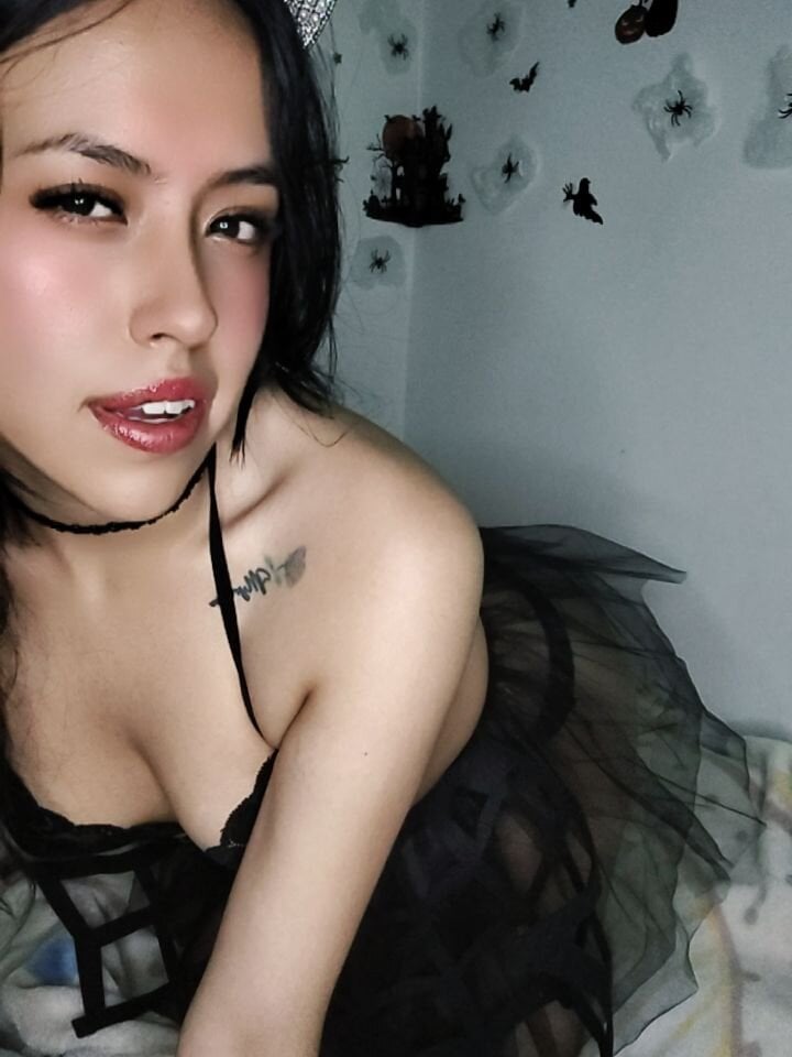 queen_ashly from stripchat