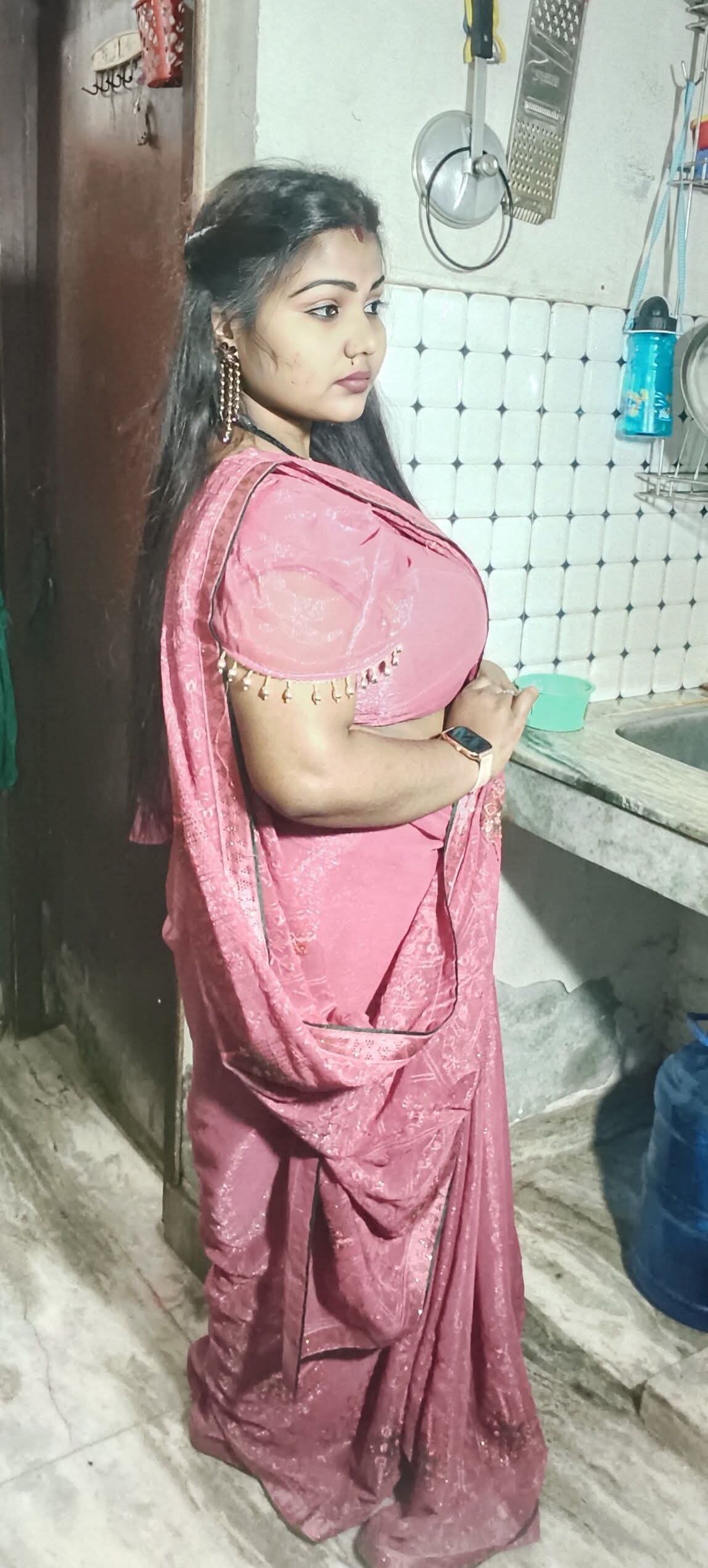 Rinkibhabhiji_hot_1