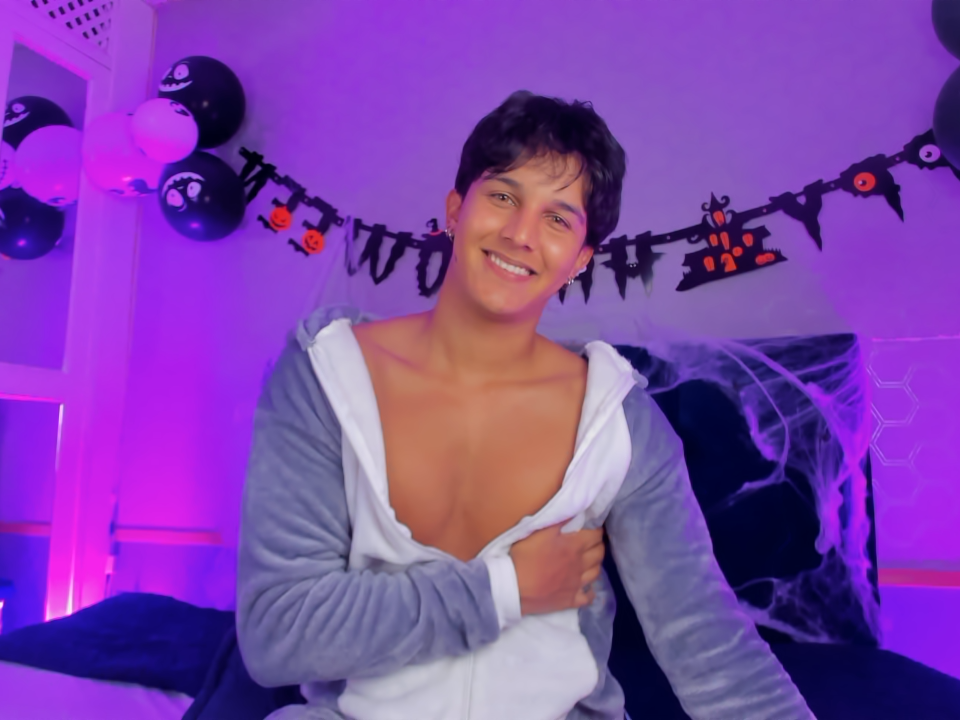 Leo_Savage_