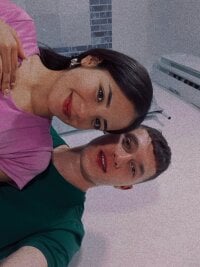 amazingcouple_latin's Offline Chat Room