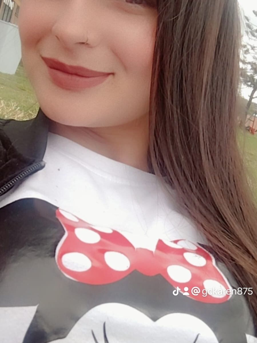 Live sex webcam photo for littleemma777_ #290223751