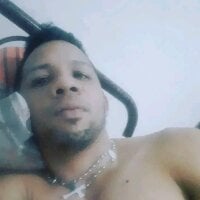chicasdivertidasxx's Offline Chat Room
