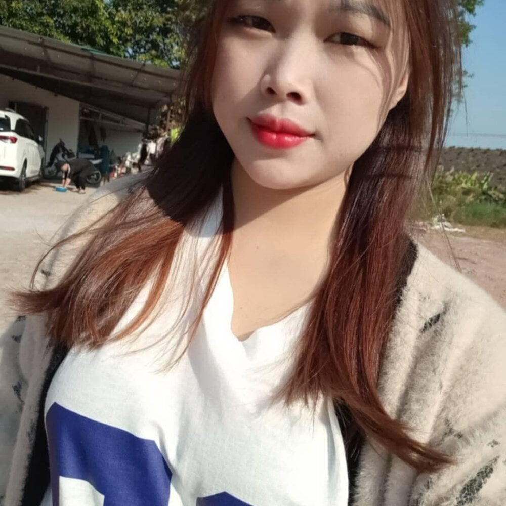 Emxinh123cute's Offline XXX Chat