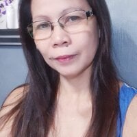 Urwife_tobe1's Offline Chat Room