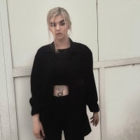 Daisy_Sunrise's Offline Chat Room