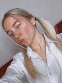 _winter_sun_'s Offline Chat Room