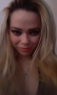 Kellie_Syd's Offline Chat Room