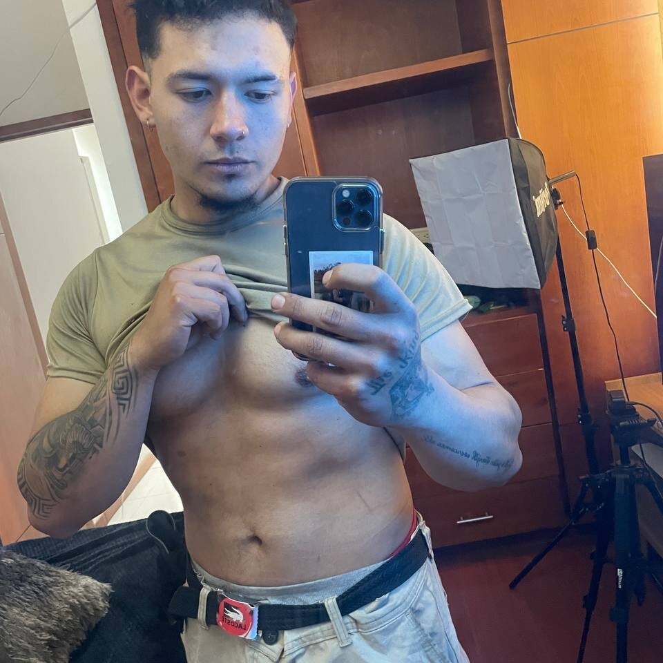andonysteel from stripchat