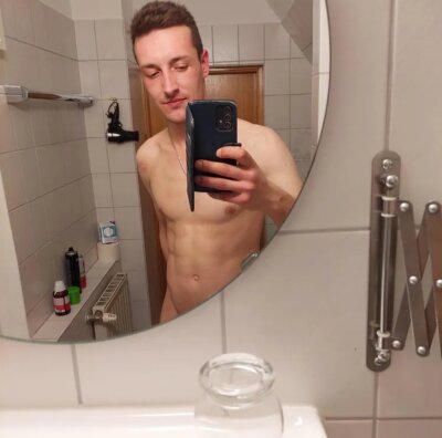 komandiere-lars-live from stripchat