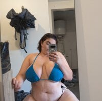 lilfroggy_off's webcam live show