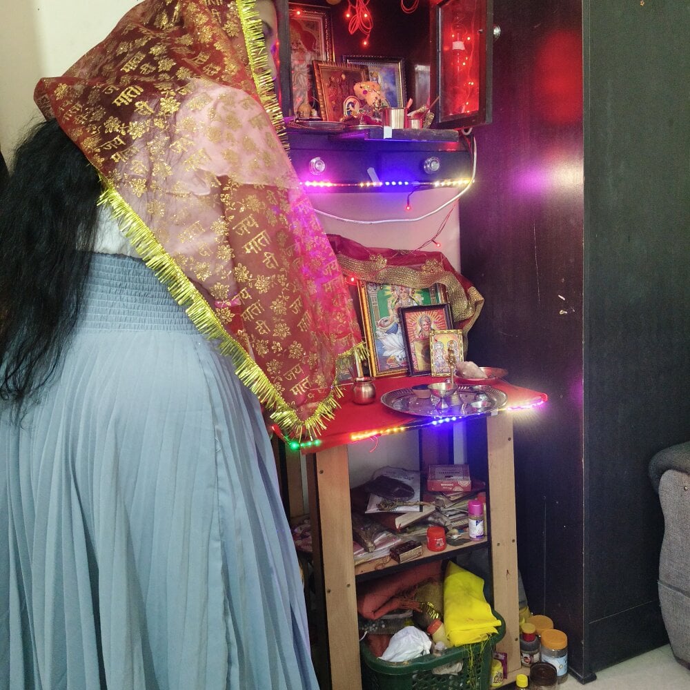 Hotty-Sarika profile