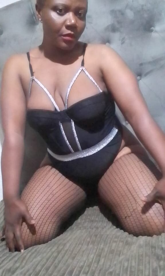 khensy90 from stripchat
