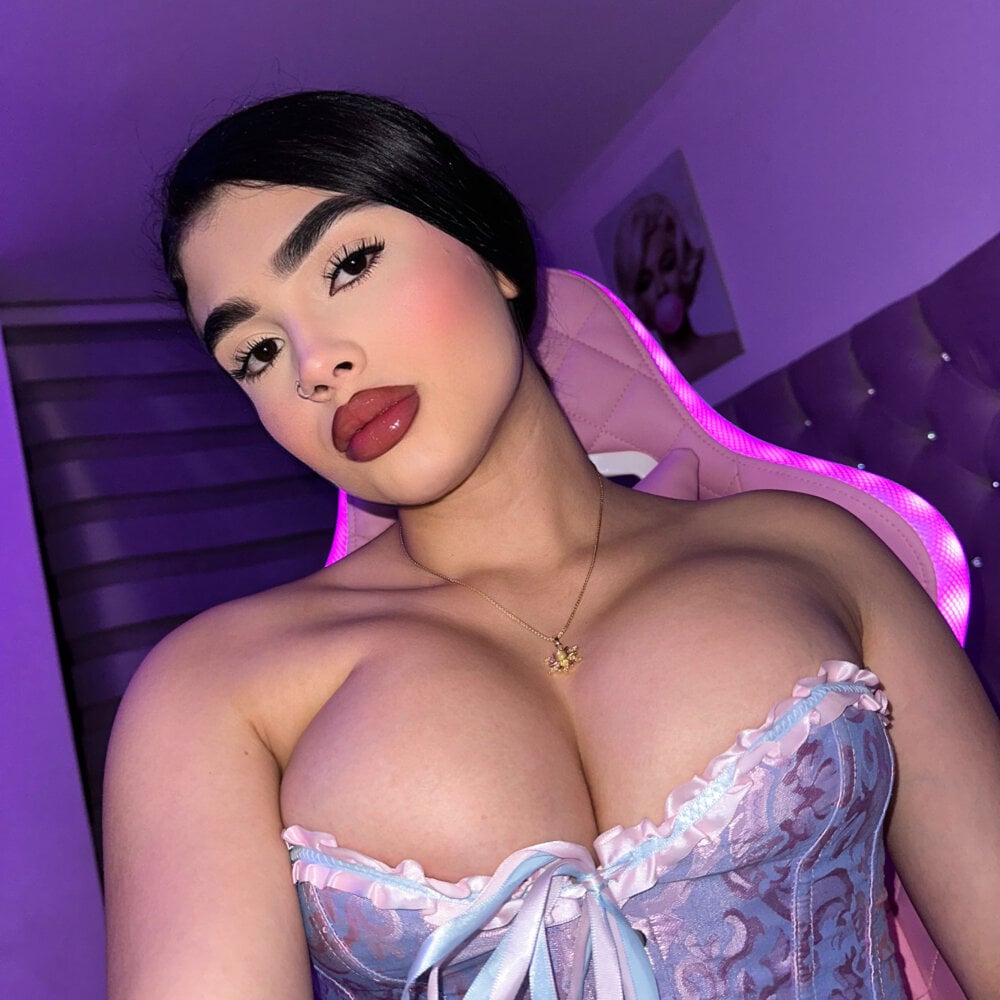 Violet_moon2 profile