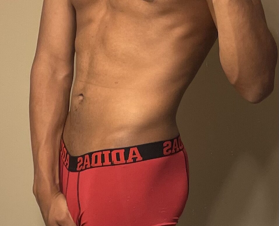 StudBro live cam model at StripChat