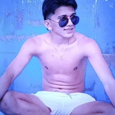 Your_DreamMan Live Cam and Statistics on UnifiedCams