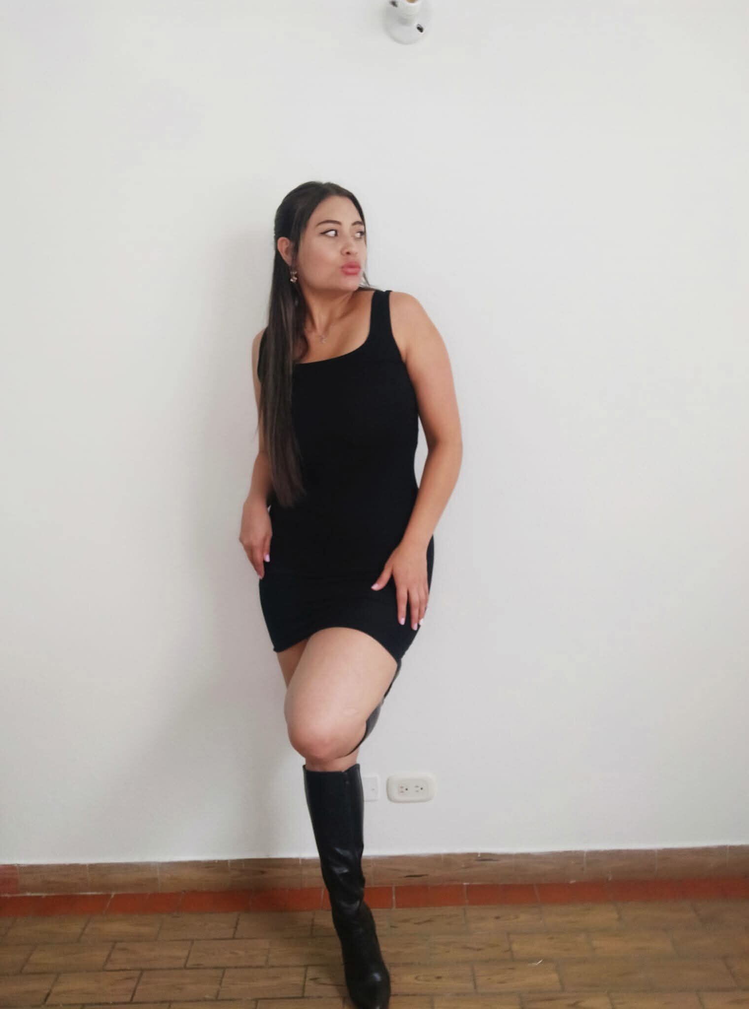 Amber-Hotty