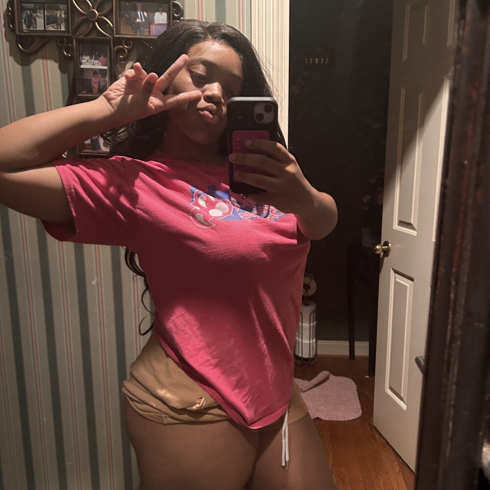 beangirlbenji webcam profile - Norwegian