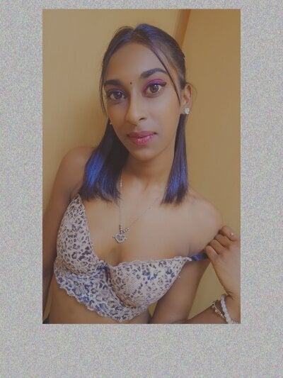 IndianSunDaze20 on StripChat