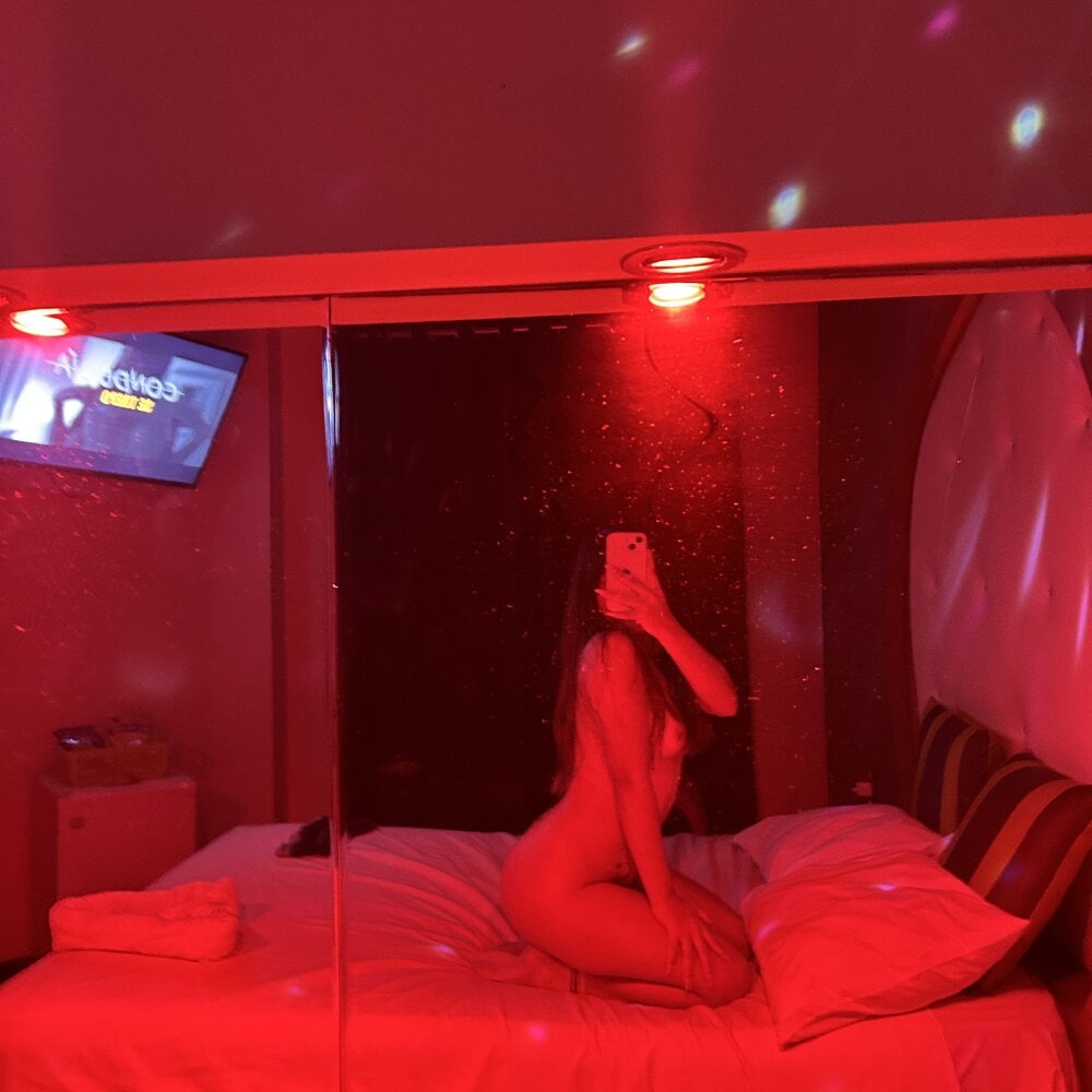 watchgirlcam.com bunnytentacion livesex profile in secret-placep cams