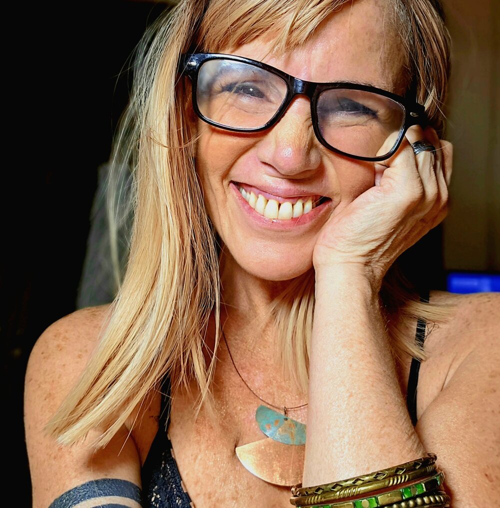 stripchat polly23 webcam profile pic via onaircams.com