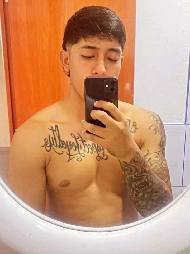 _sucioguapo from stripchat