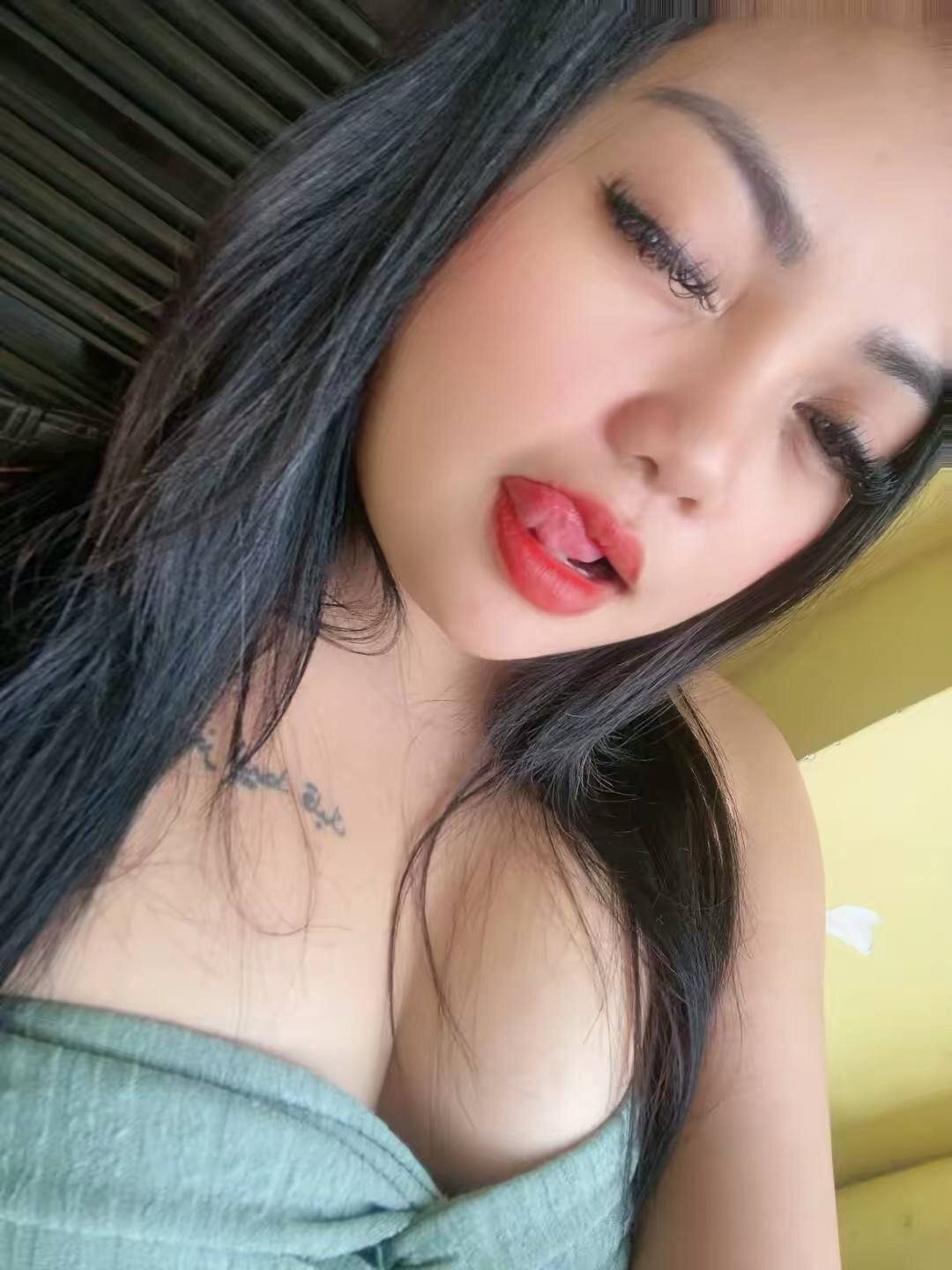 Elliebabes