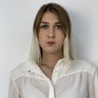 AgnesBaker's Offline Chat Room