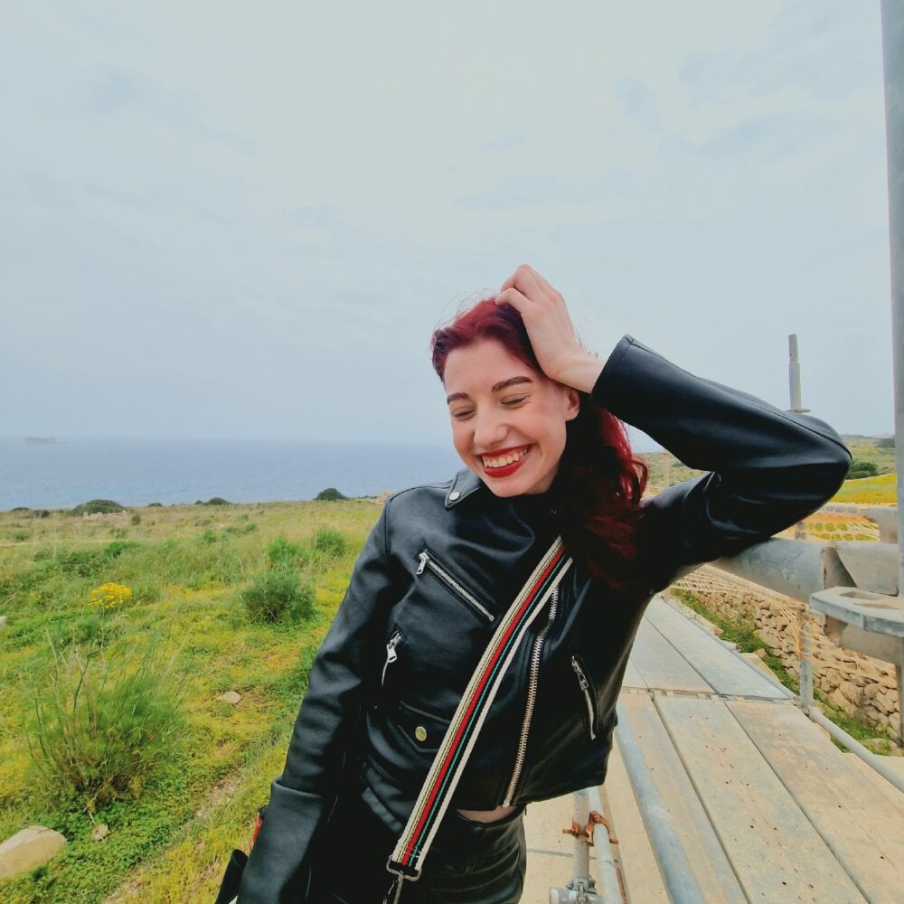 chatnmate.com missred__ livesex profile in white cams