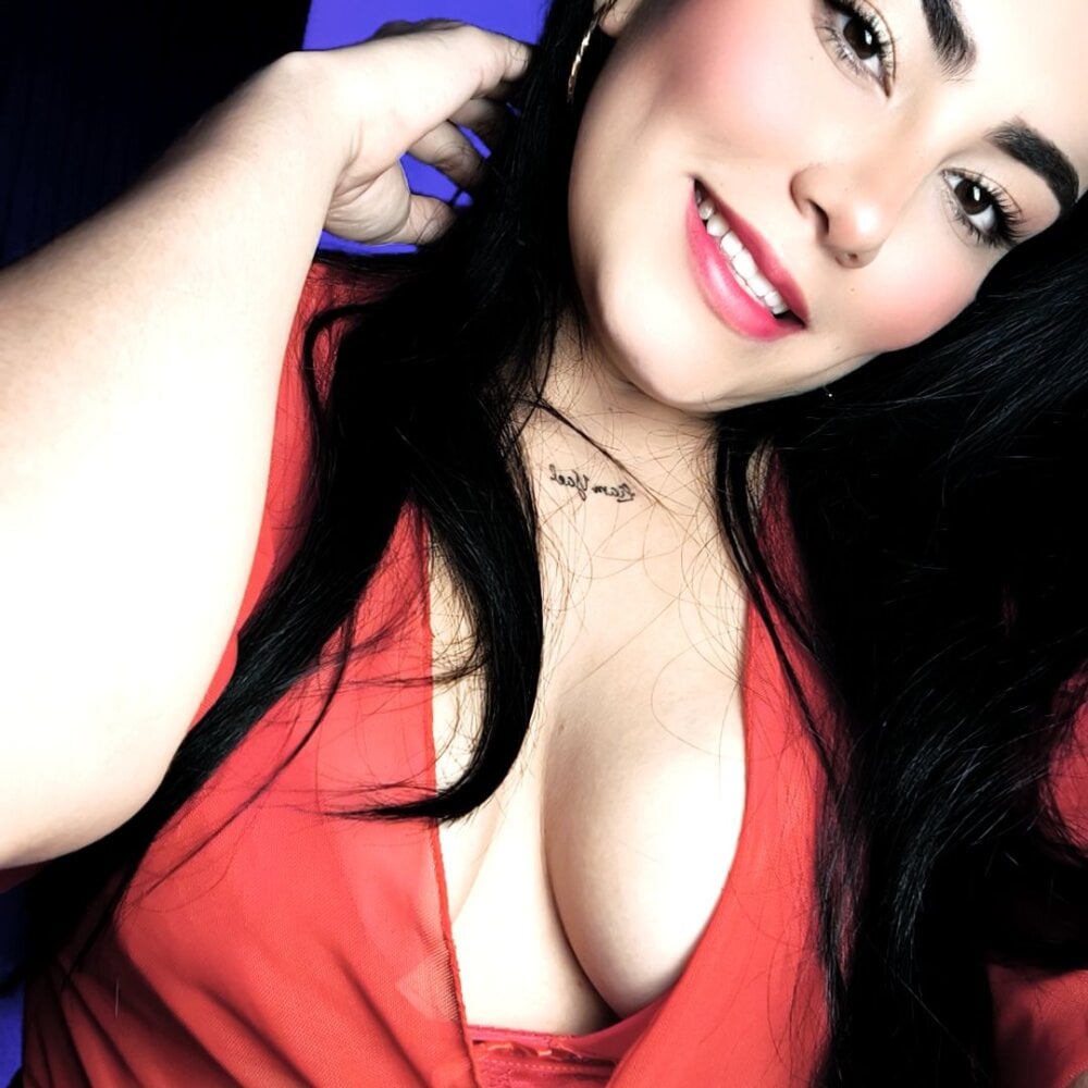 koralynx from stripchat