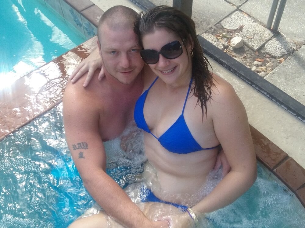 Daddyngirl69169's Offline XXX Chat