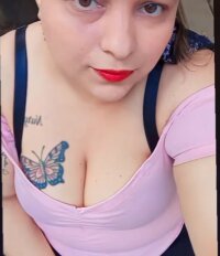 aliciaxm Chat Room offline