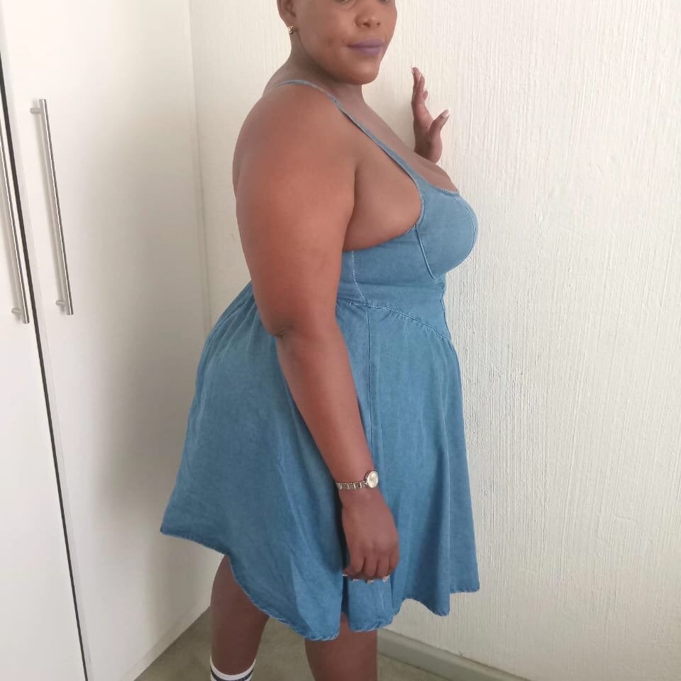 iluvcams.com stunningchunky1 livesex profile in brown-eyes cams