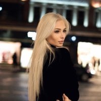 CharmingBabea's Offline Chat Room