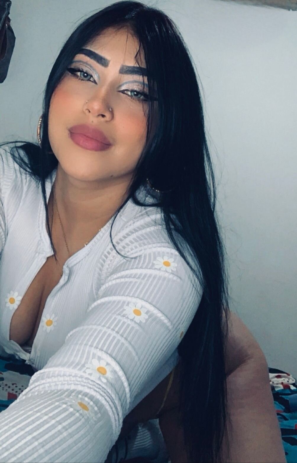 Mia__be