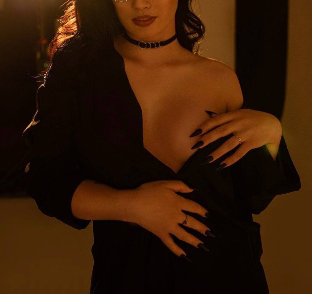 Charming_Mysteriousss profile