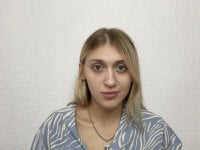 Offline chatovací místnost TracyLarson