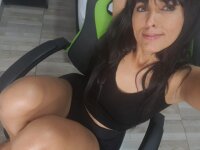 dalila_jhonson's Offline Chat Room