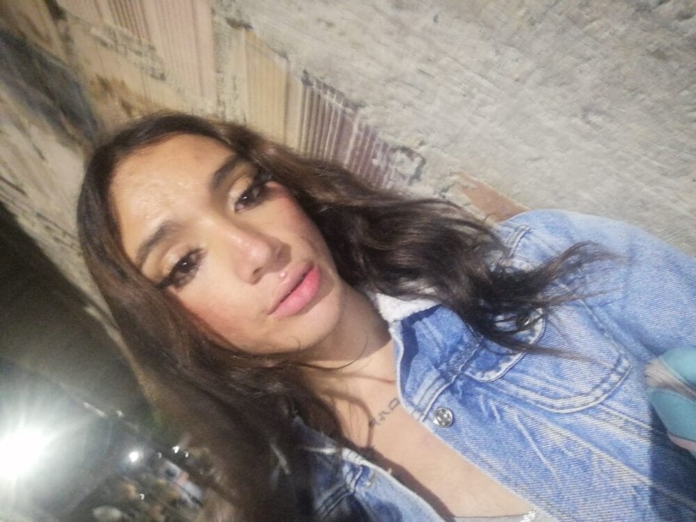 vayole_bigcock from stripchat