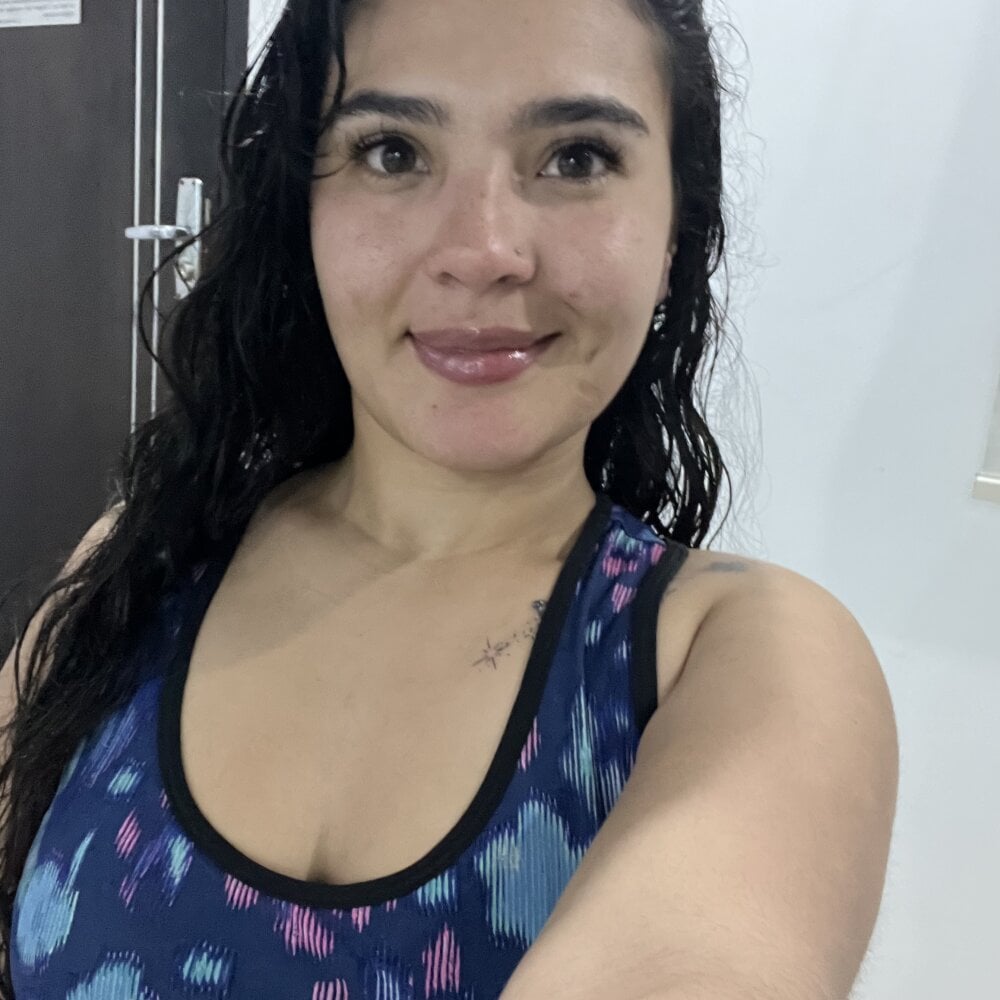 meli__brown's Offline Chat Room