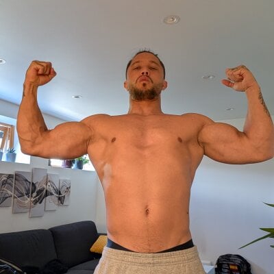 Ilumidave Male Masturbation Nude Webcam