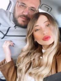 jennifer_mike's Offline Chat Room