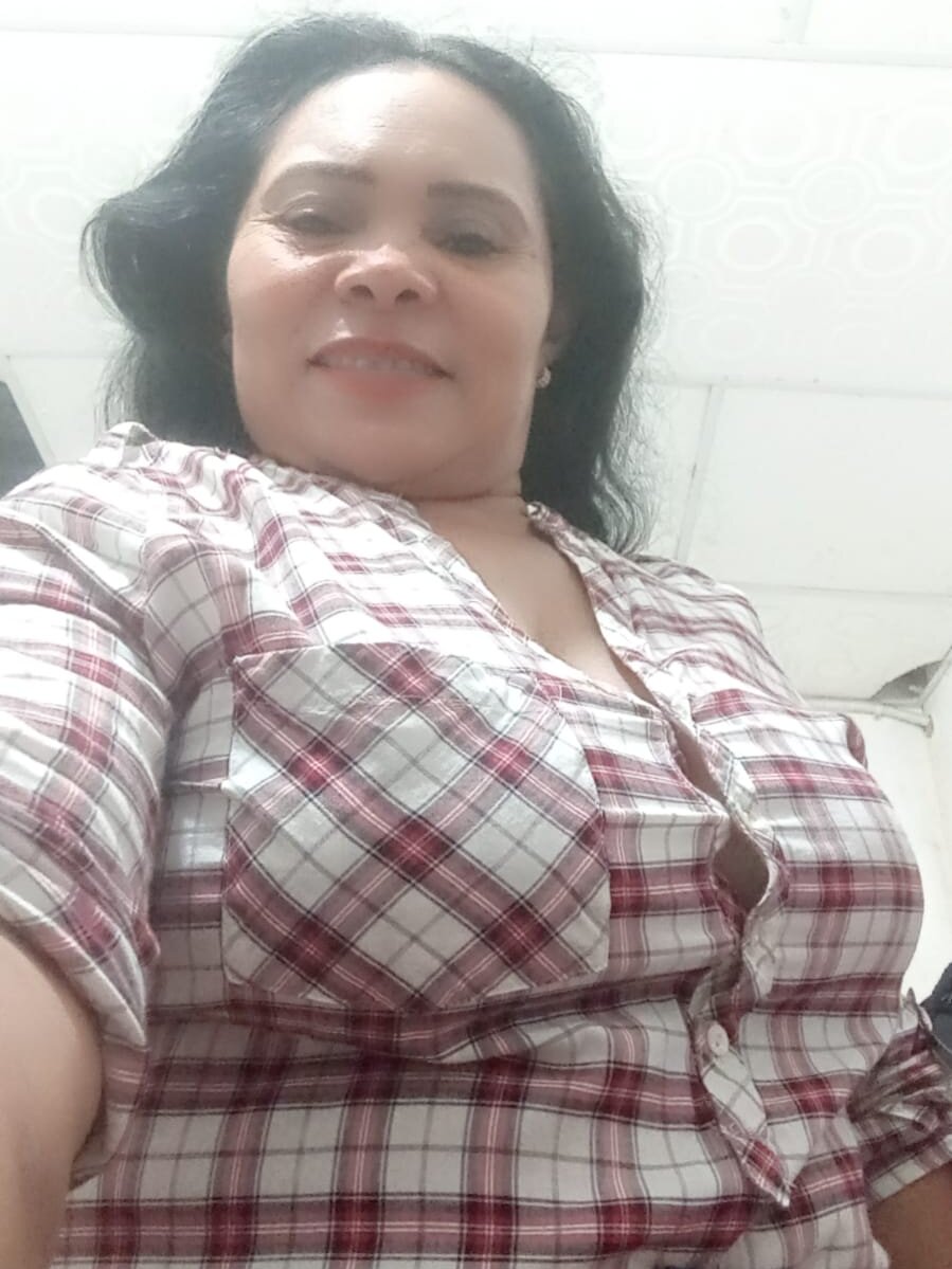 smallkarinasanchez's most recent online preview