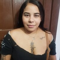 lialy_riam_fire's Offline Chat Room