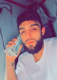 AcousticProfit's Offline XXX Chat