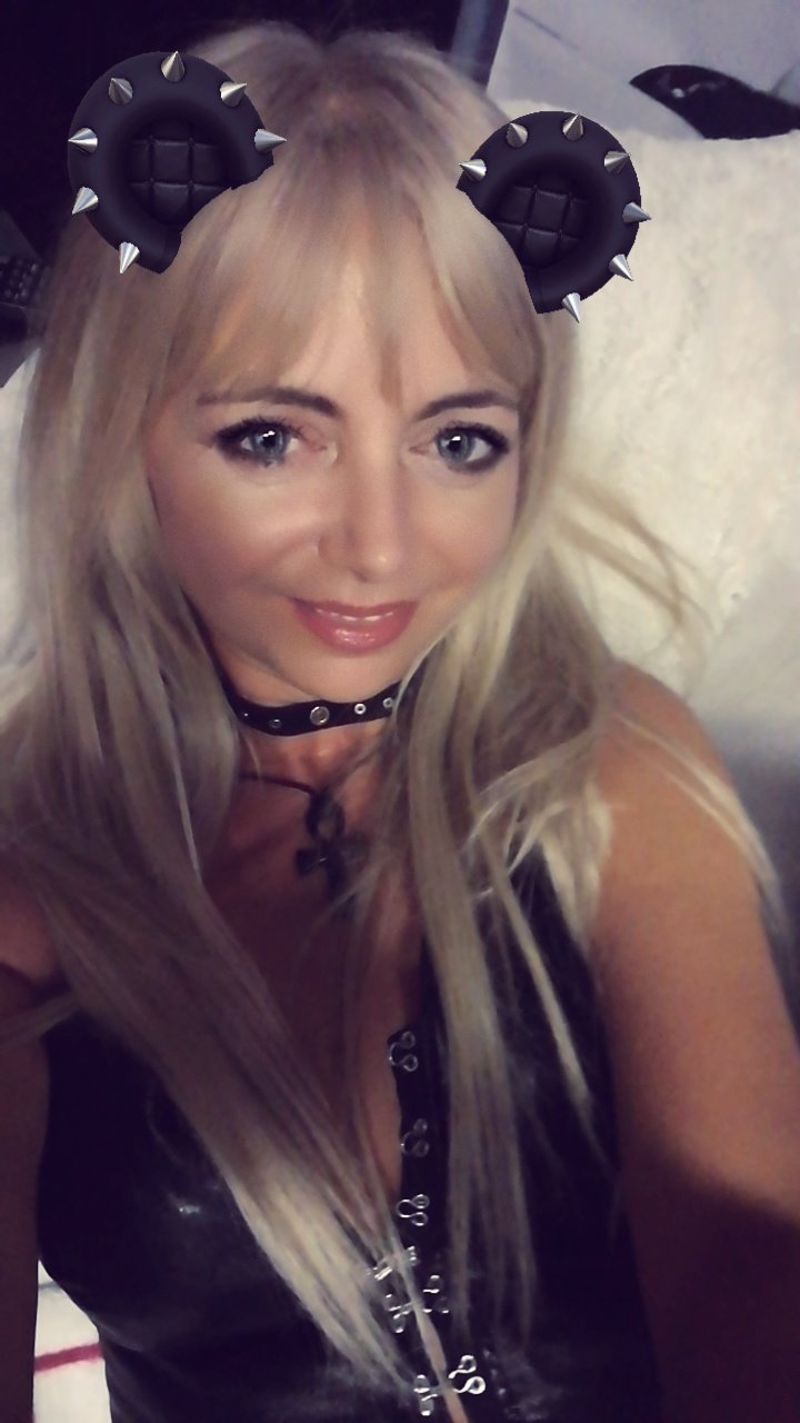 RoxanneBlond