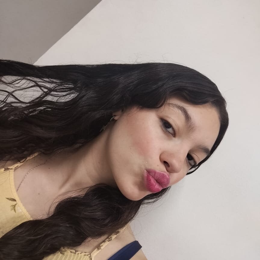 sexlivecamsites.com dalia_moon_ livesex profile in caucasian cams