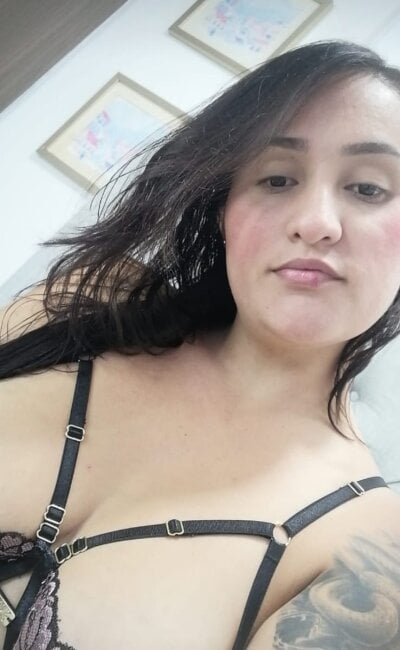 Carolina_love19 Female Newbrunettes Online Webcam Adult