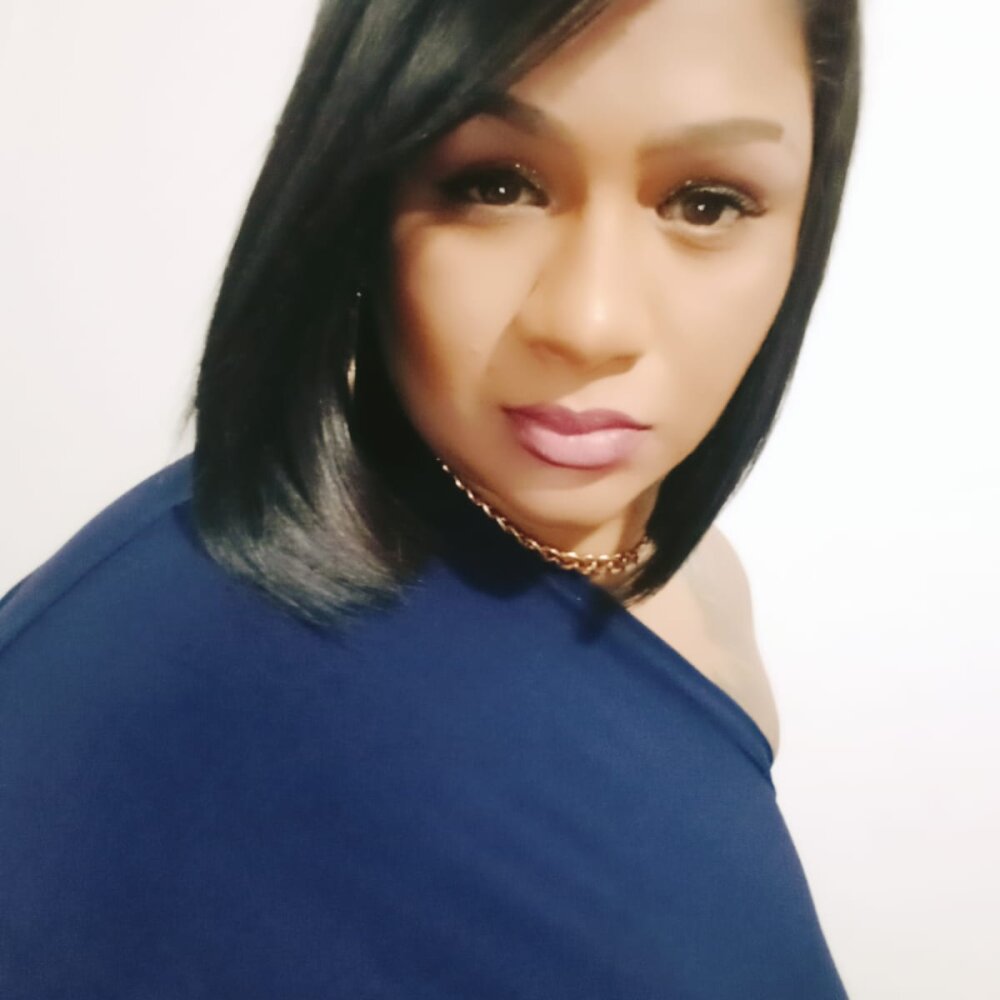 Live sex webcam photo for LUSTFULLTRISHA #289777744